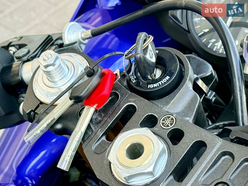 Спортбайк Yamaha R1 2012 в Ровно