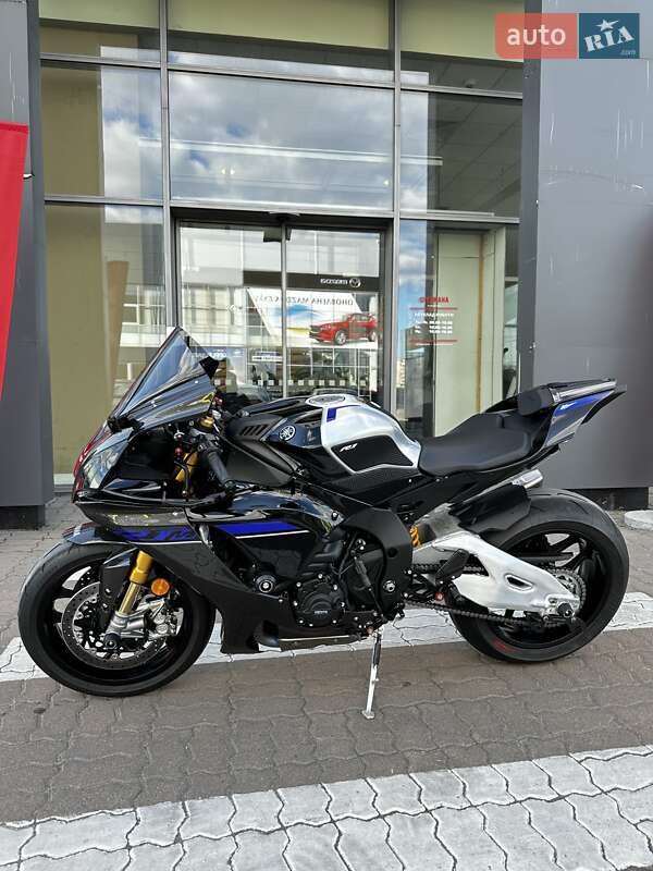 Спортбайк Yamaha R1M 2024 в Киеве