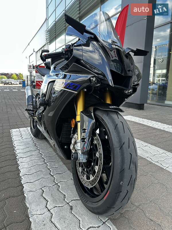 Спортбайк Yamaha R1M 2024 в Киеве