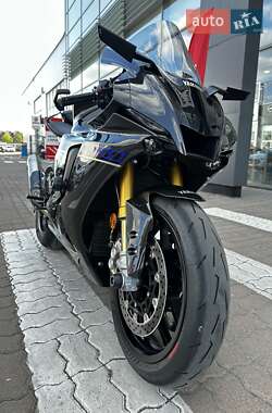 Спортбайк Yamaha R1M 2024 в 