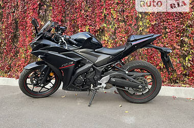 Спортбайк Yamaha R3 2018 в 