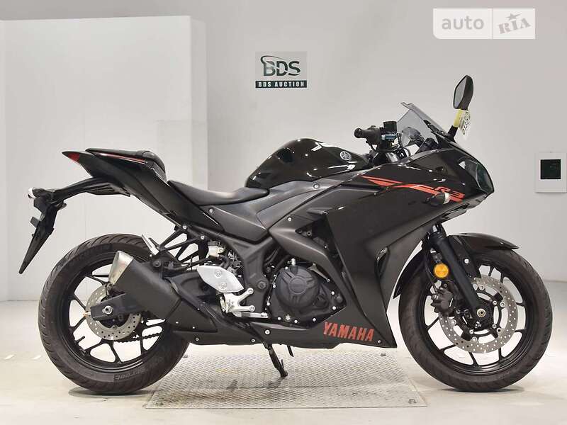 Спортбайк Yamaha R3 2015 в 