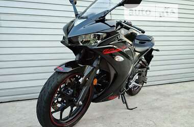 Спортбайк Yamaha R3 2015 в 