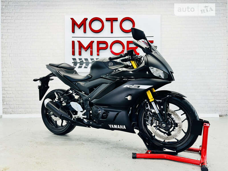 Спортбайк Yamaha R3 2018 в 