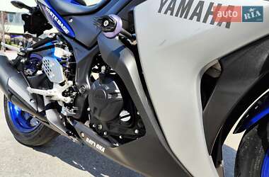 Мотоцикл Супермото (Motard) Yamaha R3 2016 в 