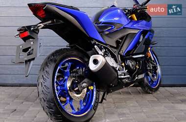 Мотоцикл Без обтекателей (Naked bike) Yamaha R3 2019 в 
