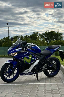 Спортбайк Yamaha R3 2015 в 