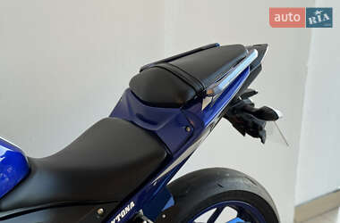 Спортбайк Yamaha R3 2016 в 