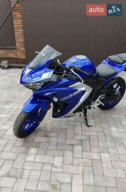 Спортбайк Yamaha R3 2017 в 