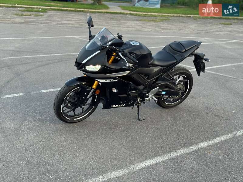 Спортбайк Yamaha R3 2018 в Киеве