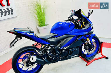 Спортбайк Yamaha R3 2019 в 