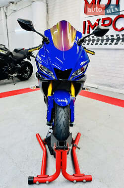 Спортбайк Yamaha R3 2019 в 