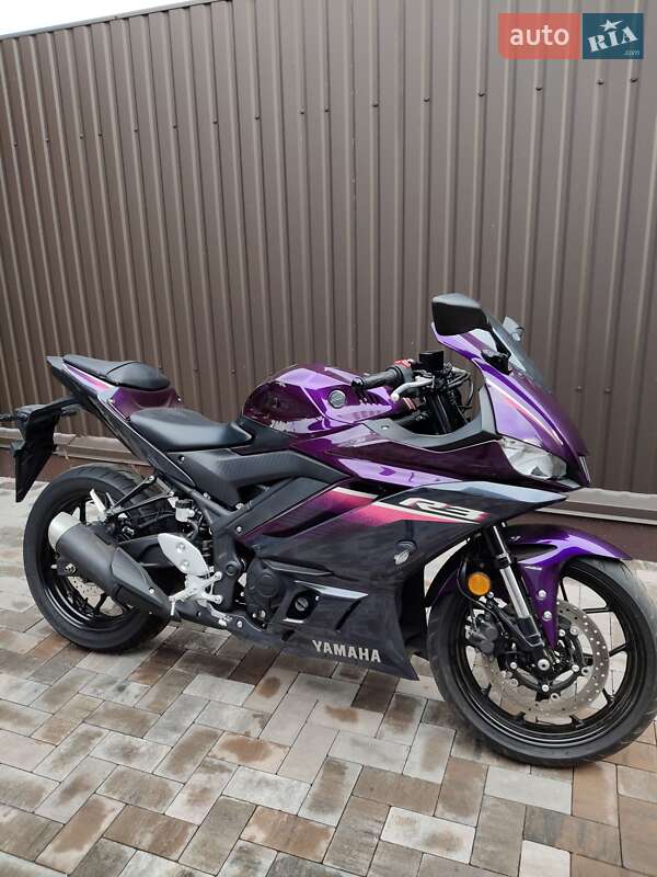 Спортбайк Yamaha R3 2024 в Білогородці