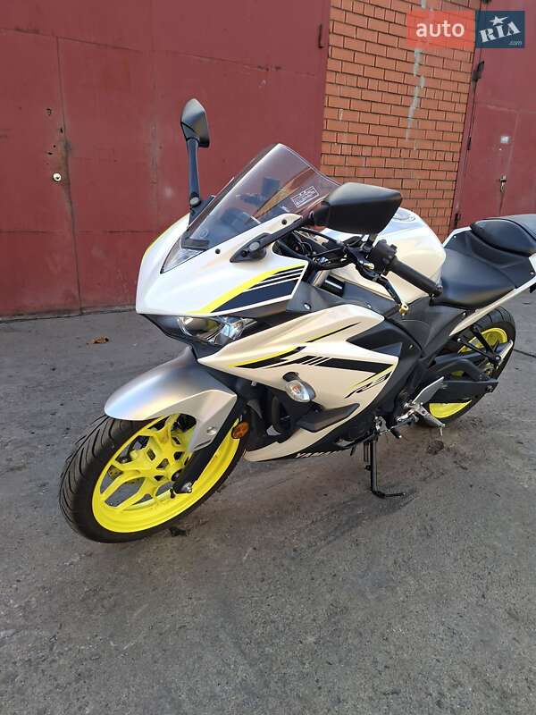 Спортбайк Yamaha R3 2018 в Днепре фото 8 Спортбайк Yamaha R3 2018 в Днепре