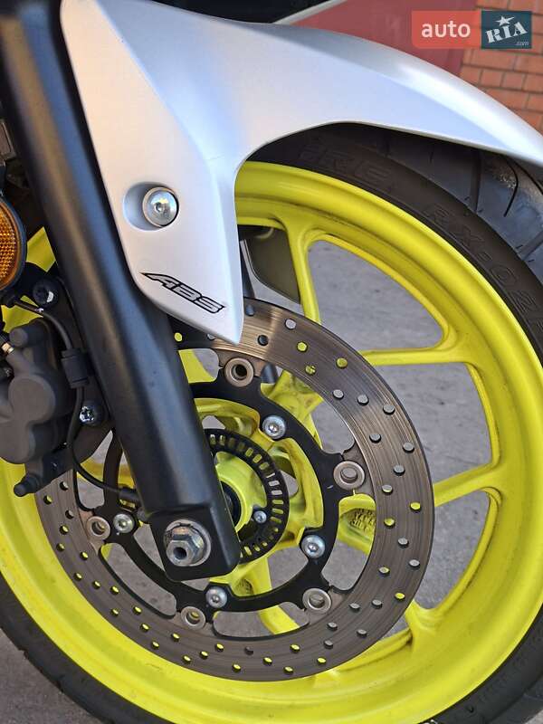 Спортбайк Yamaha R3 2018 в Днепре фото 25 Спортбайк Yamaha R3 2018 в Днепре