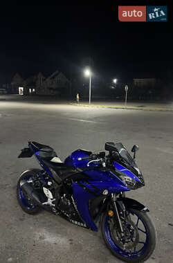 Спортбайк Yamaha R3 2018 в Чернівцях