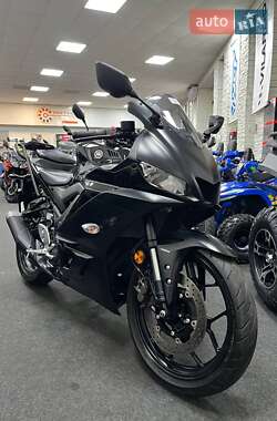 Максі-скутер Yamaha R3 2007 в Дніпрі