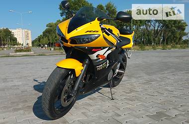 Спортбайк Yamaha R6 2005 в Синельниково