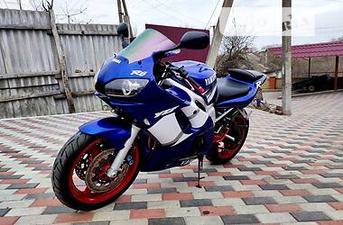 Спортбайк Yamaha R6 2000 в Городище