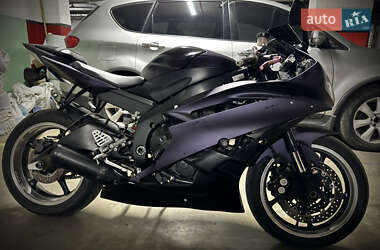 Спортбайк Yamaha R6 2008 в Киеве