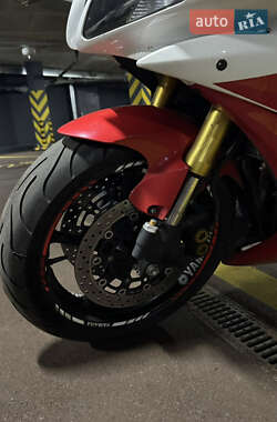 Спортбайк Yamaha R6 2007 в 