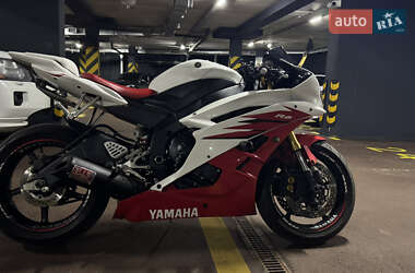 Спортбайк Yamaha R6 2007 в 