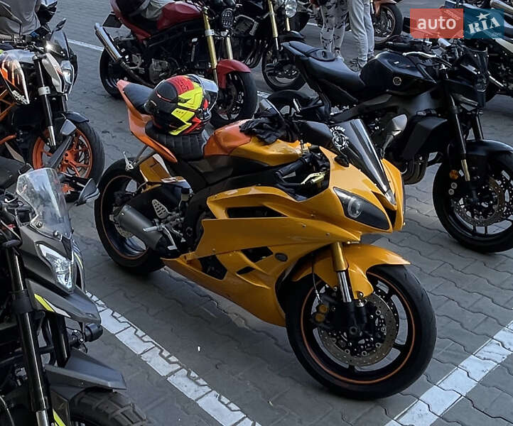 Спортбайк Yamaha R6 2006 в Києві фото Спортбайк Yamaha R6 2006 в Києві
