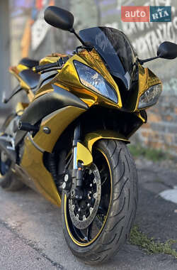 Спортбайк Yamaha R6 2016 в 