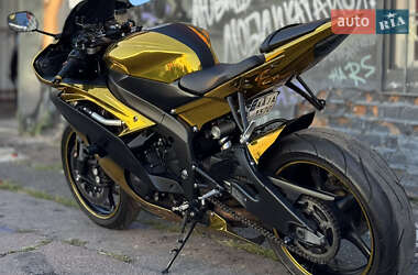 Спортбайк Yamaha R6 2016 в 
