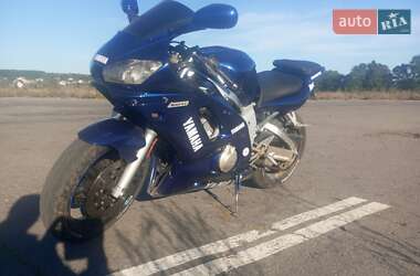 Спортбайк Yamaha R6 1999 в 