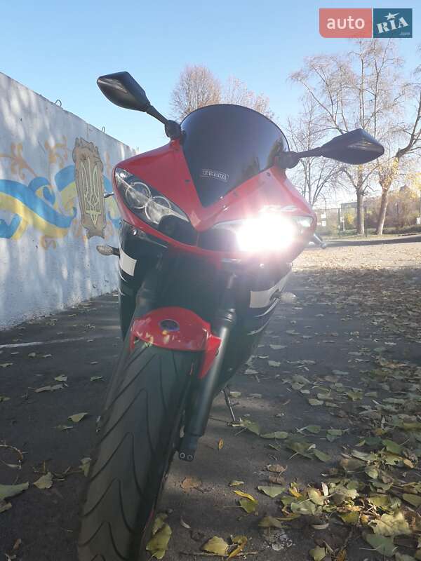 Спортбайк Yamaha R6 2003 в Козятині фото 5 Спортбайк Yamaha R6 2003 в Козятині
