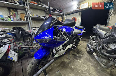 Спортбайк Yamaha R6 2004 в Краматорске