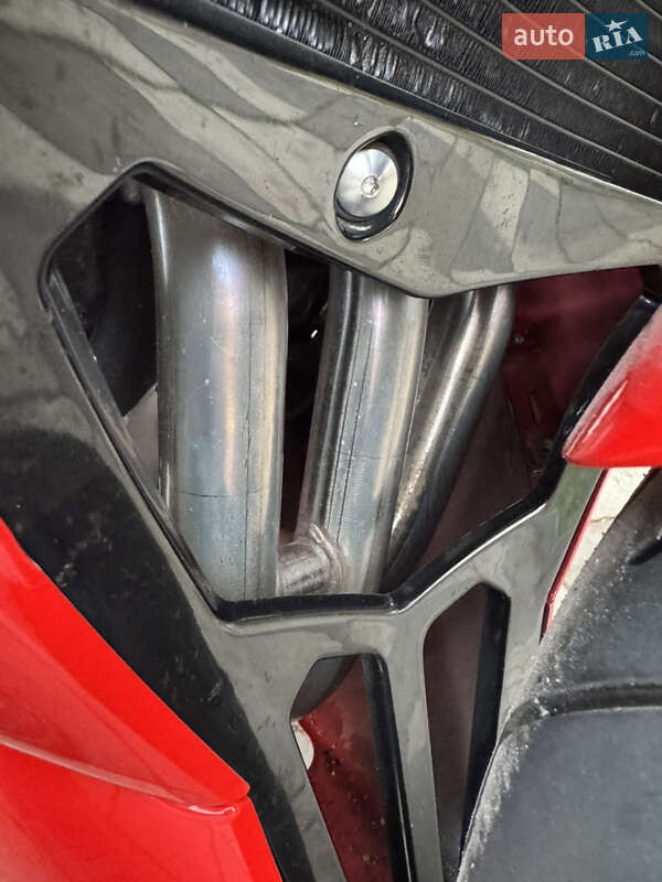 Спортбайк Yamaha R6 2003 в Новомосковске