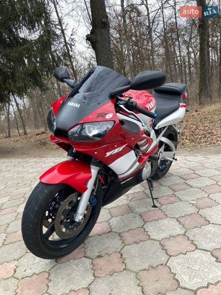 Спортбайк Yamaha R6 2000 в Виннице