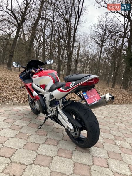 Спортбайк Yamaha R6 2000 в Виннице
