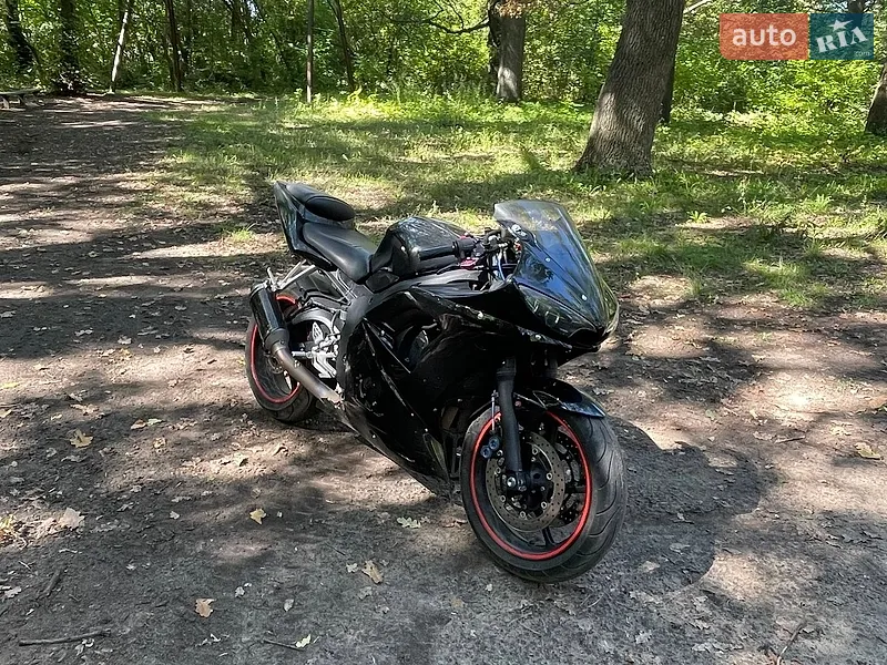 Yamaha R6 2004