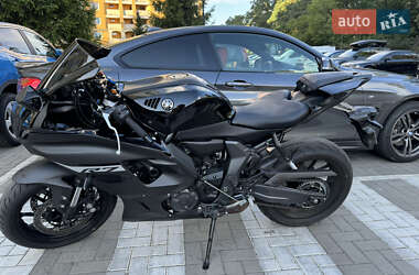 Спортбайк Yamaha R7 2024 в 