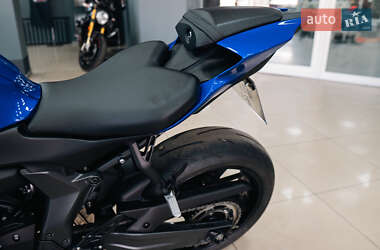 Спортбайк Yamaha R7 2021 в Киеве