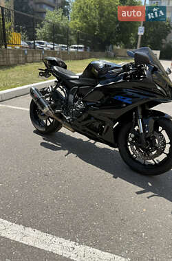 Спортбайк Yamaha R7 2022 в 