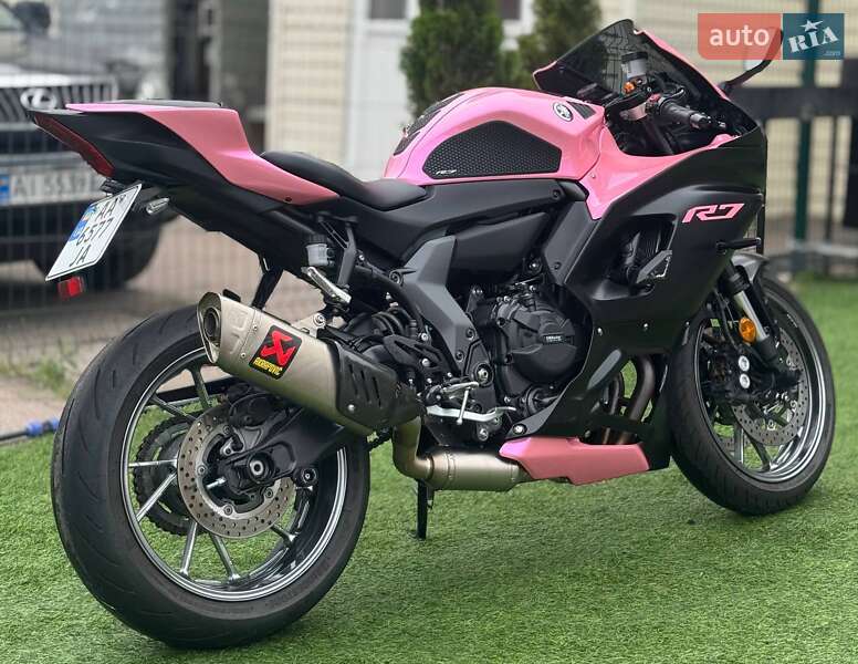 Спортбайк Yamaha R7 2024 в Киеве