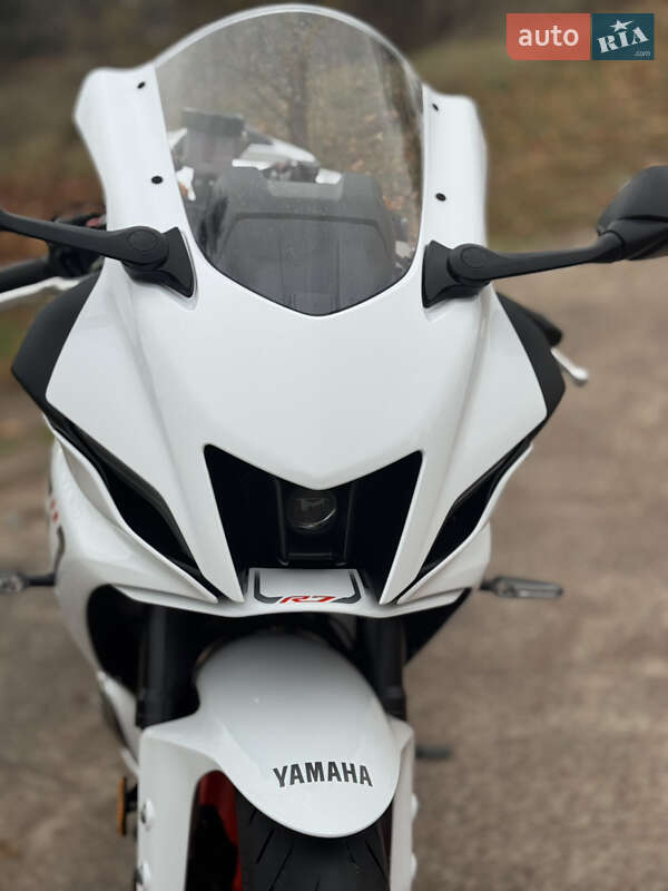 Мотоцикл Спорт-туризм Yamaha R7 2022 в Сновске