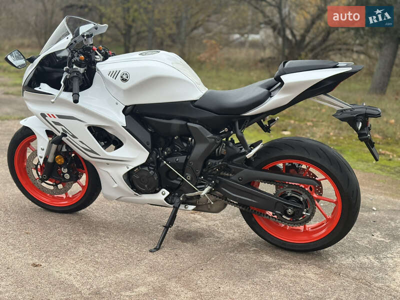 Мотоцикл Спорт-туризм Yamaha R7 2022 в Сновске