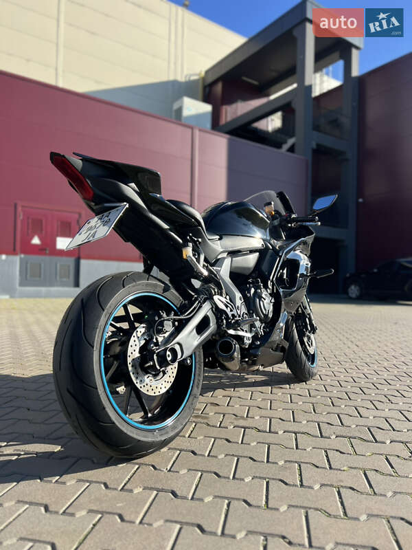 Yamaha R7 2022 Yamaha R7 2022