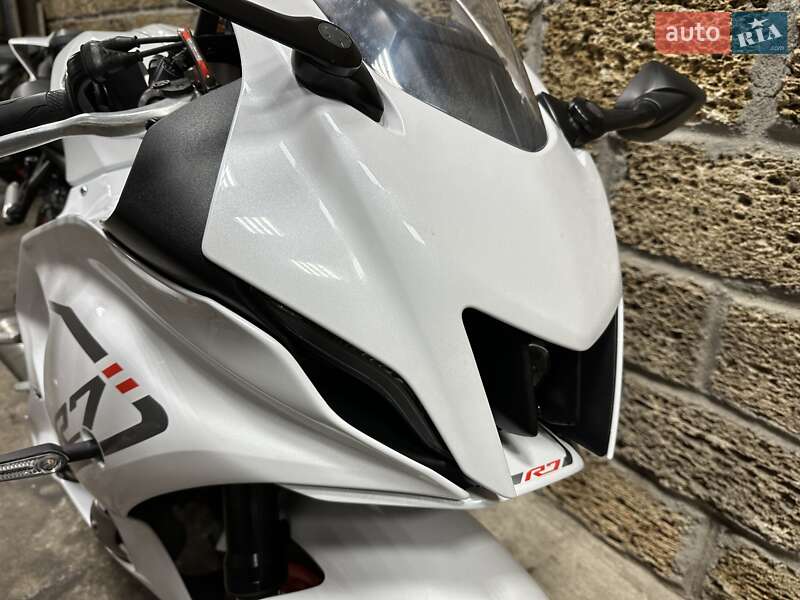 Спортбайк Yamaha R7 2022 в Одессе фото 10 Спортбайк Yamaha R7 2022 в Одессе