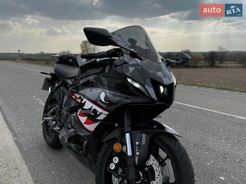 Спортбайк Yamaha R7 2024 в Львові