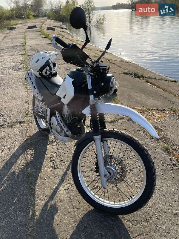 Yamaha Serow 250 2006 Yamaha Serow 250 2006