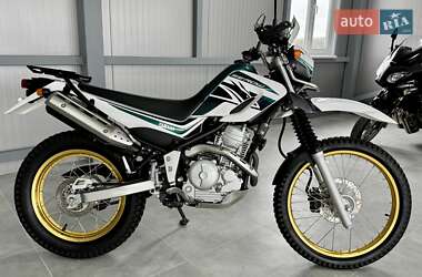 Мотоцикл Внедорожный (Enduro) Yamaha Serow 250 2017 в 