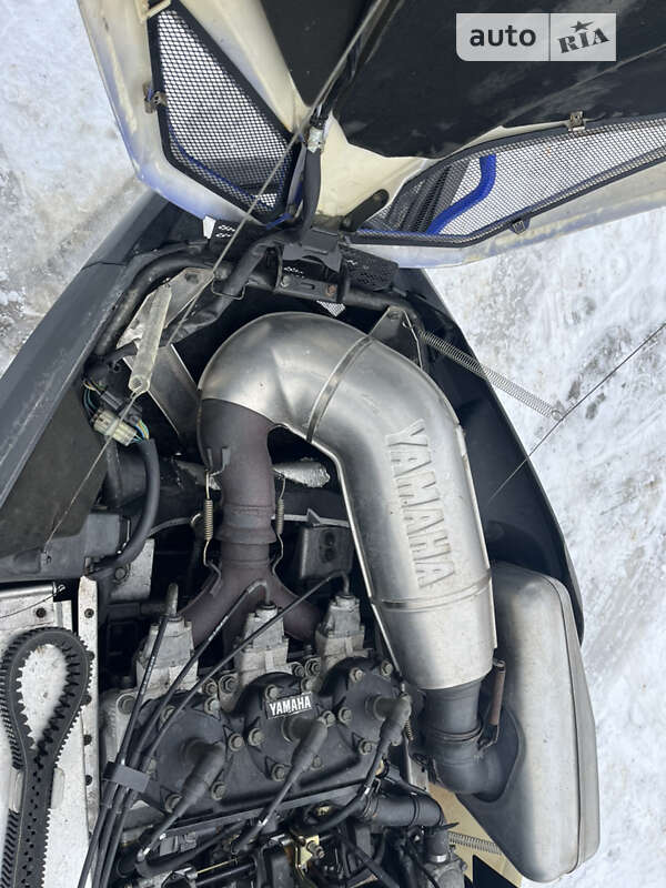 Гірські снігоходи Yamaha SX 2003 в Сокирянах