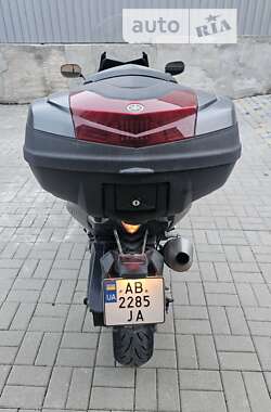 Макси-скутер Yamaha T-MAX 2013 в 