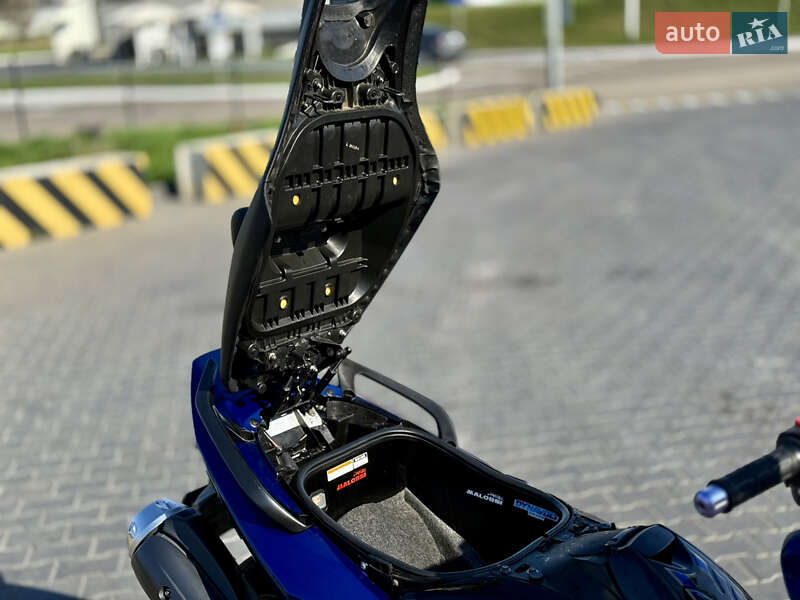 Макси-скутер Yamaha T-MAX 2009 в Одессе фото 17 Макси-скутер Yamaha T-MAX 2009 в Одессе